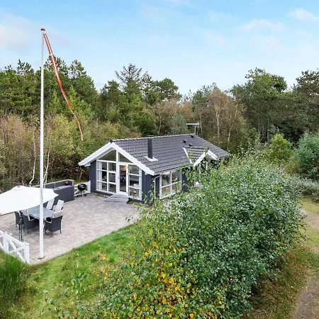 Tishon - 100m From The Sea In Ne Jutland By Interhome Laeso