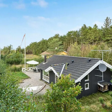 Tishon - 100m From The Sea In Ne Jutland By Interhome